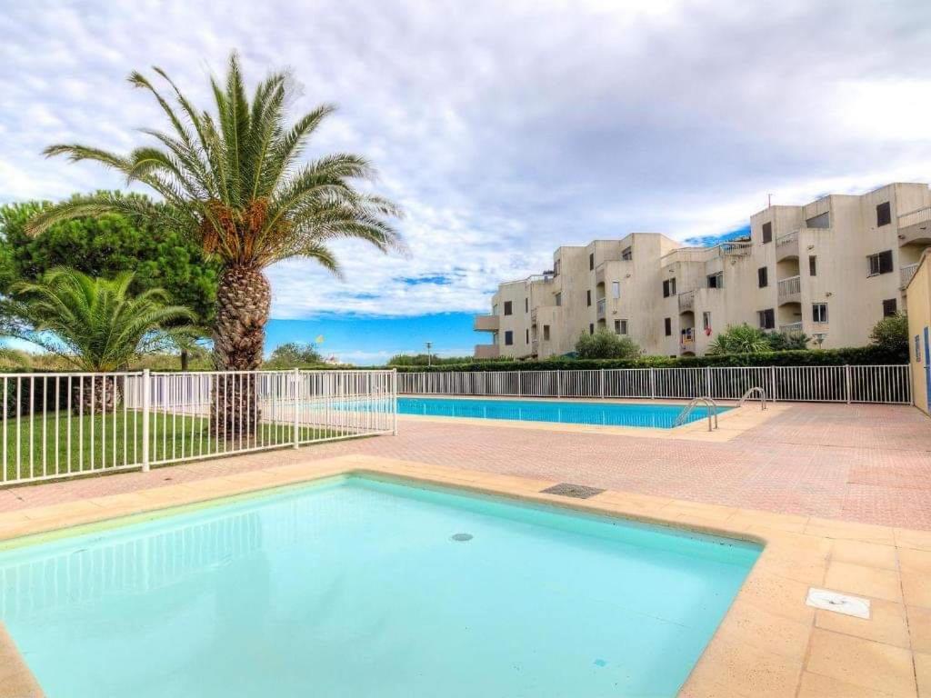 La Penate De Saint Cyp - Residence Les Fregates Vue Mer, Piscine Exterior photo